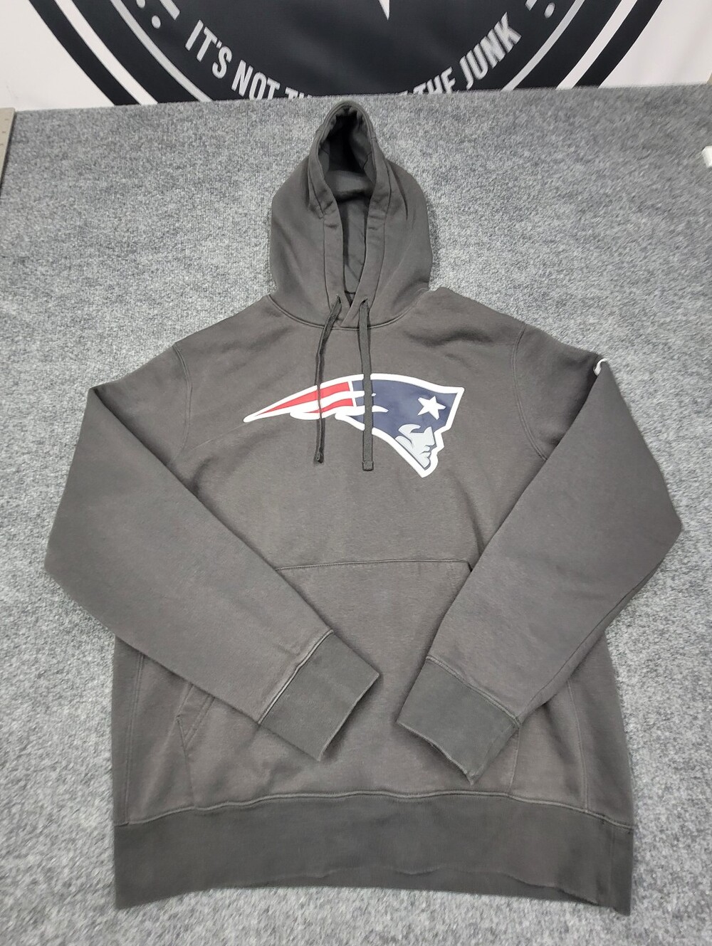 Nike Mens New Englan Patriots Gray Hoodie Size Medium
